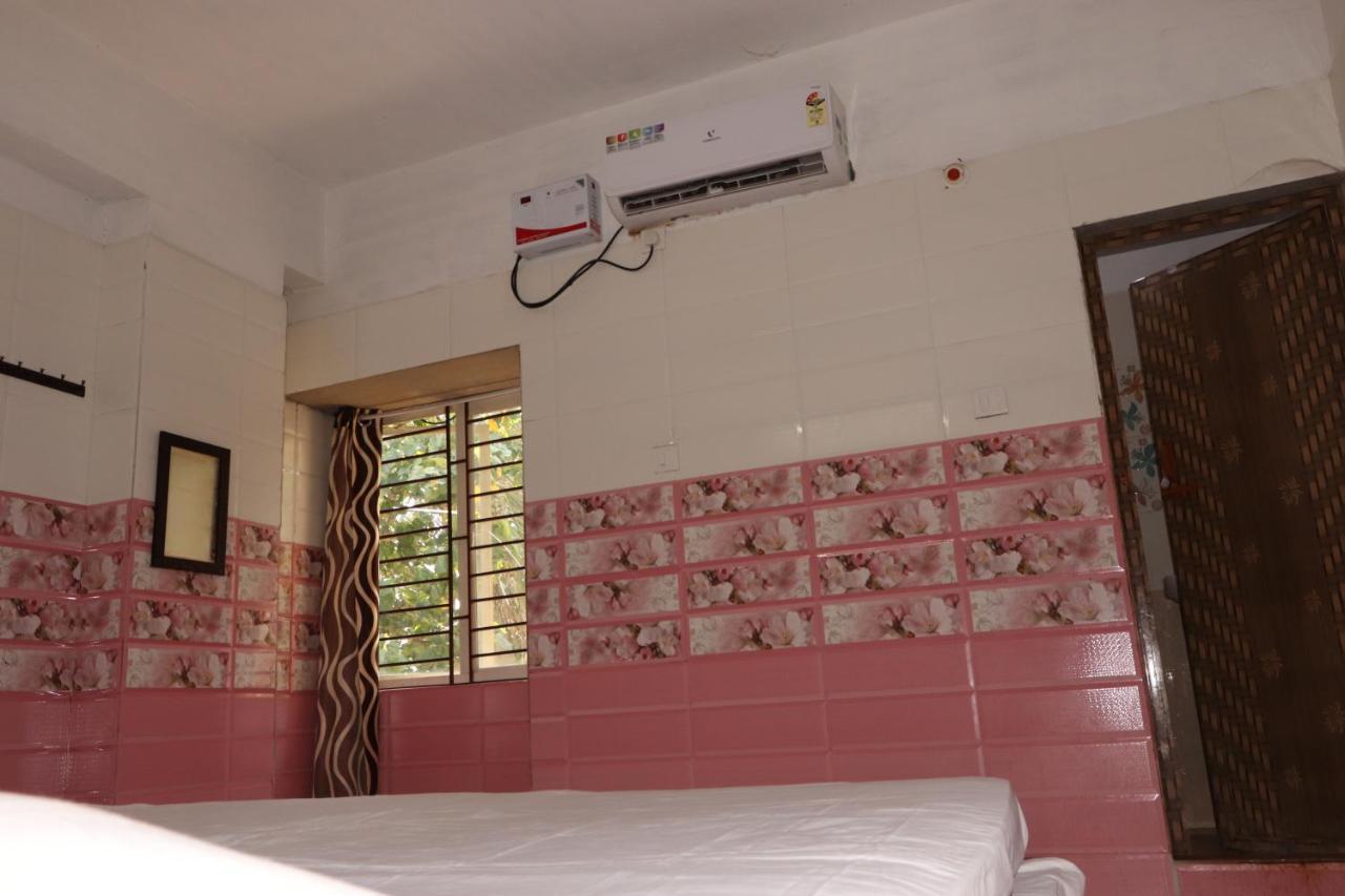 Annaiyin Hotel King Palace Velankanni Exteriör bild